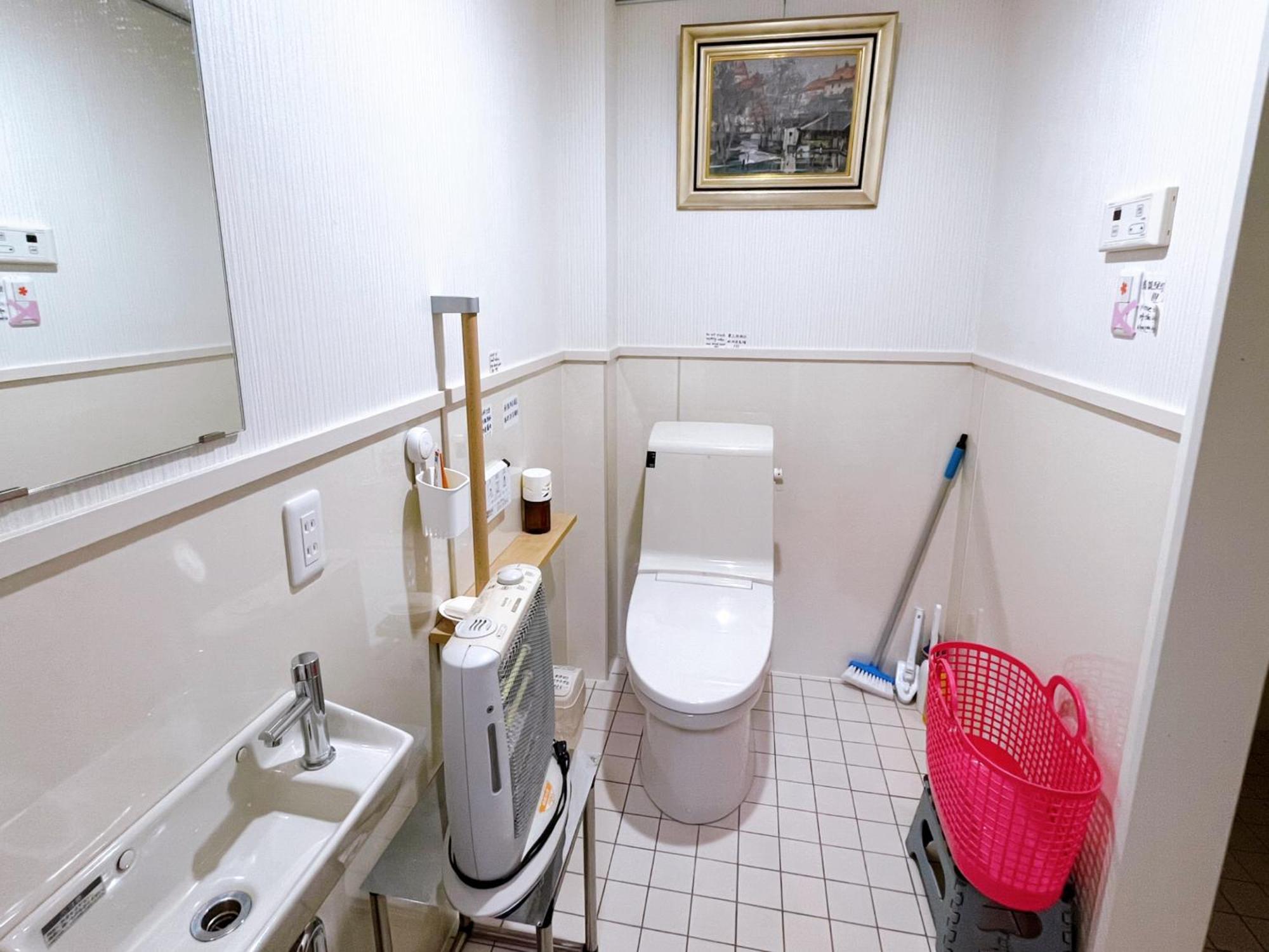 Guesthouse Atelier Ten 民泊アトリエ天 Osaka Eksteriør billede