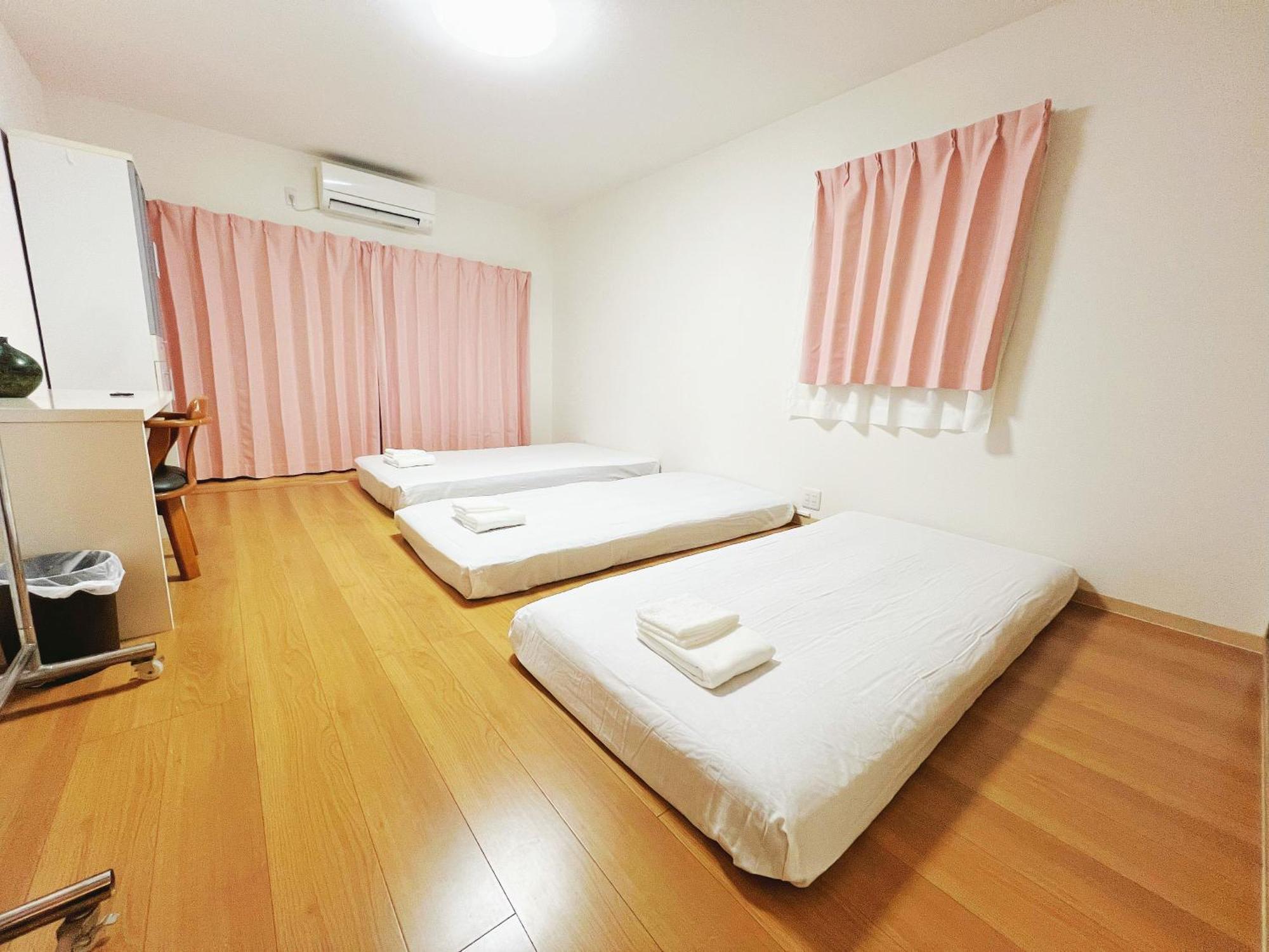 Guesthouse Atelier Ten 民泊アトリエ天 Osaka Eksteriør billede