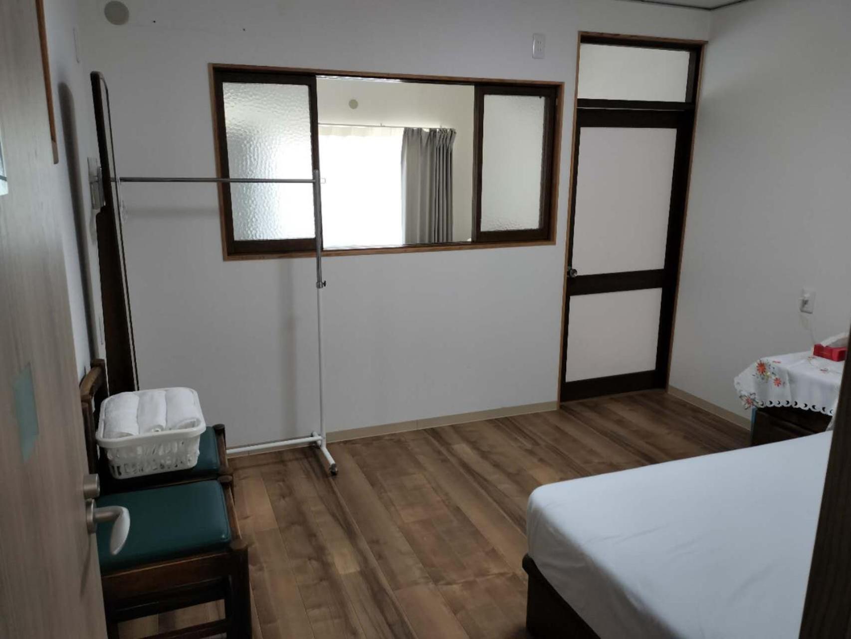 Guesthouse Atelier Ten 民泊アトリエ天 Osaka Eksteriør billede